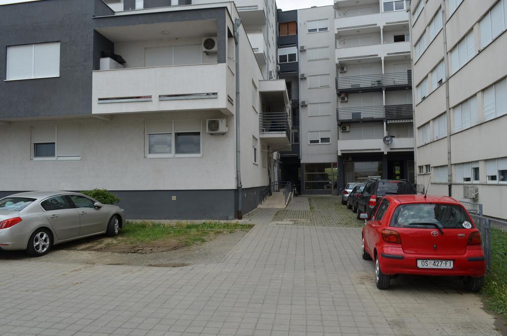 Apartment Viktor,Parking Осиек Номер фото