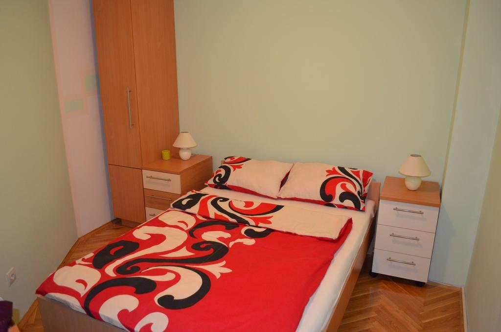 Apartment Viktor,Parking Осиек Номер фото