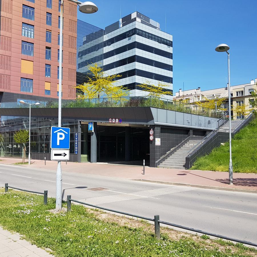 Apartment Viktor,Parking Осиек Экстерьер фото