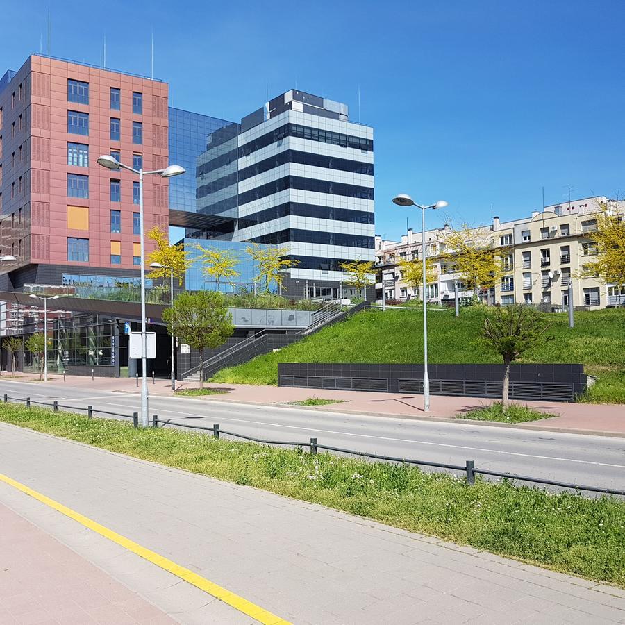 Apartment Viktor,Parking Осиек Экстерьер фото